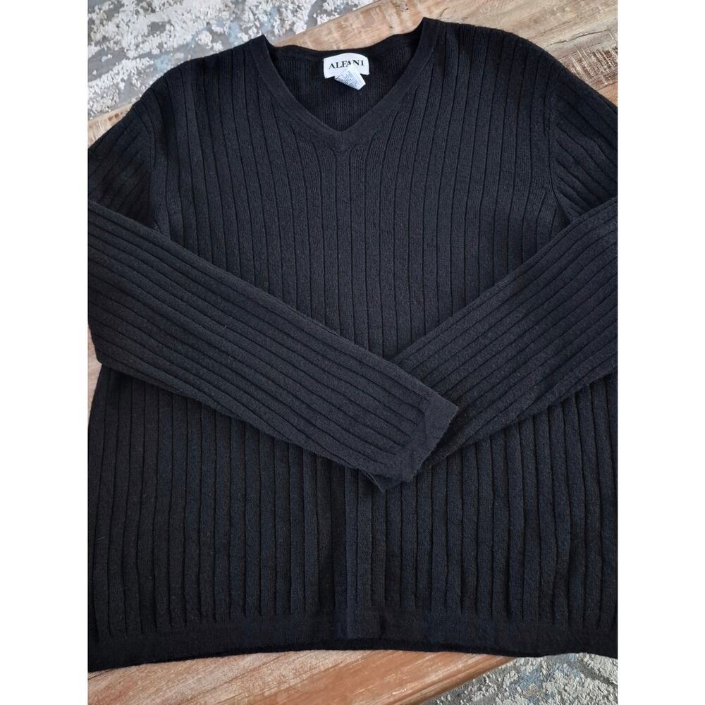 Alfani 100% Pure Merino Wool Black Ribbed V-Neck Sweater - Size XL - Picture 4 of 7